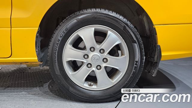 Hyundai Starex 2017 — photo 7