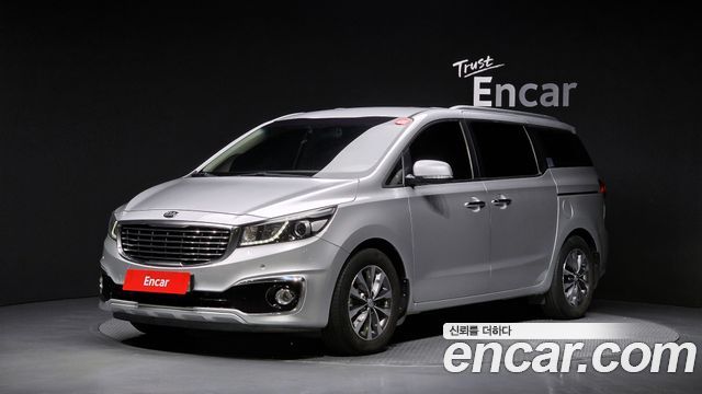 Kia Canival 2017 — photo 1