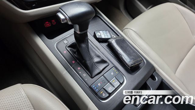 Kia Canival 2017 — photo 12
