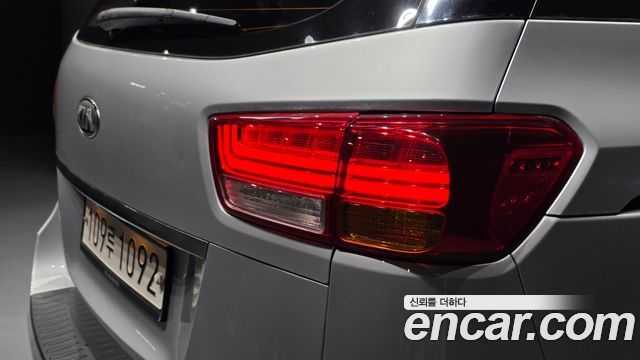 Kia Canival 2017 — photo 9