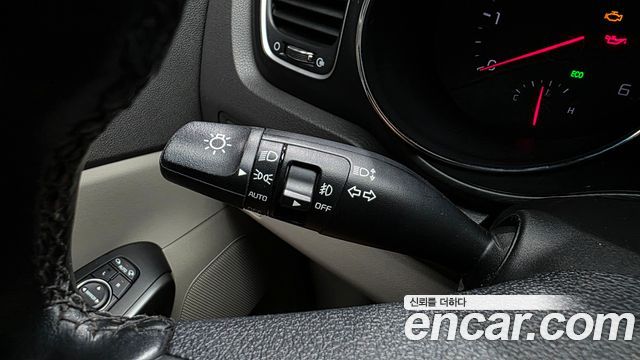 Kia Canival 2017 — photo 28