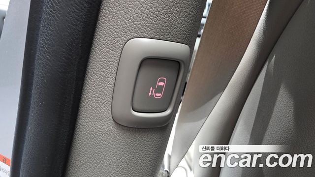 Kia Canival 2017 — photo 30
