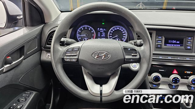 Hyundai AVANTE 2020 — photo 13