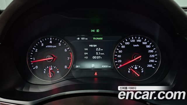 Kia K7 2017 — photo 11