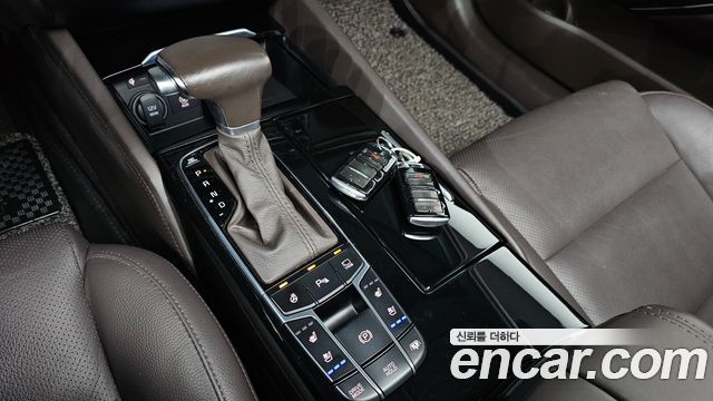 Kia K7 2017 — photo 12
