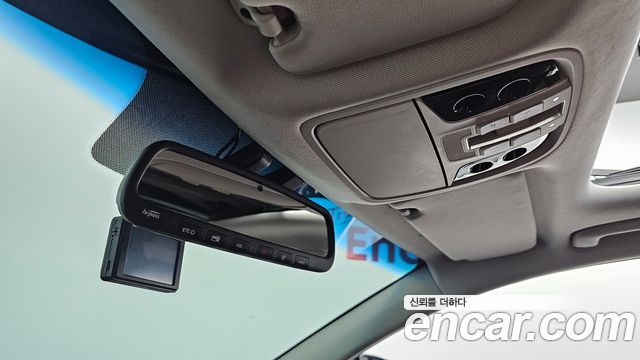 Kia K7 2017 — photo 21