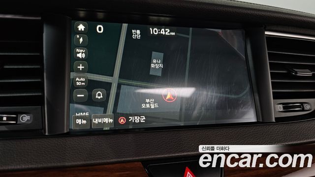 Kia K7 2017 — photo 22