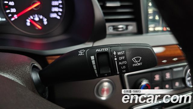 Kia K7 2017 — photo 28