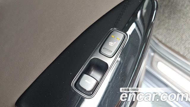 Kia K7 2017 — photo 29