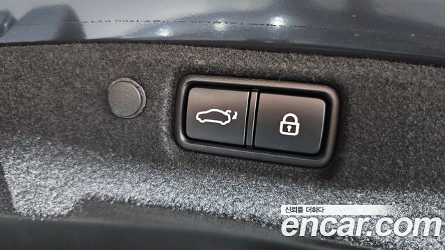 Kia K7 2017 — photo 31