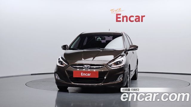 Hyundai Accent 2015 — photo 3