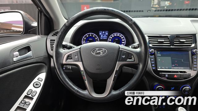 Hyundai Accent 2015 — photo 13