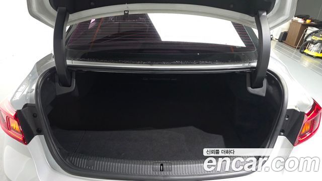 Renault Korea SM6 2019 — photo 26