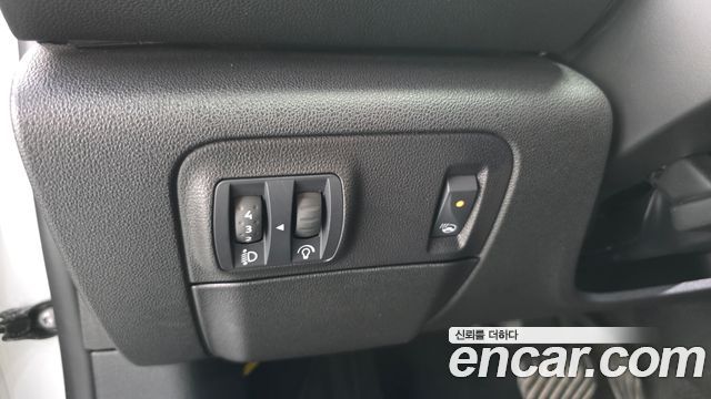 Renault Korea SM6 2019 — photo 28