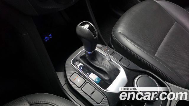 Hyundai Santafe 2016 — photo 12