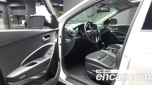 Hyundai Santafe 2016 — photo 13