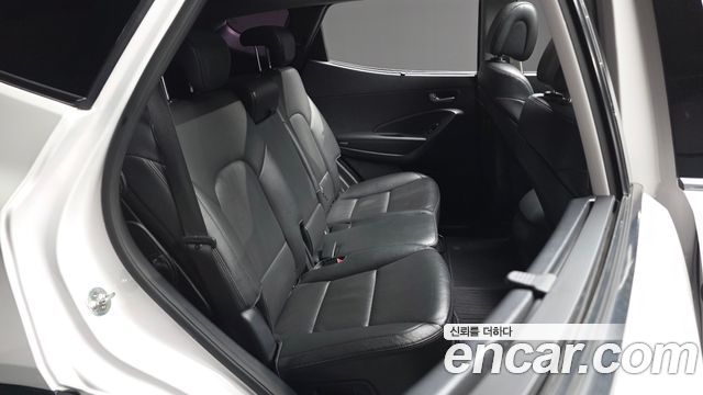 Hyundai Santafe 2016 — photo 18