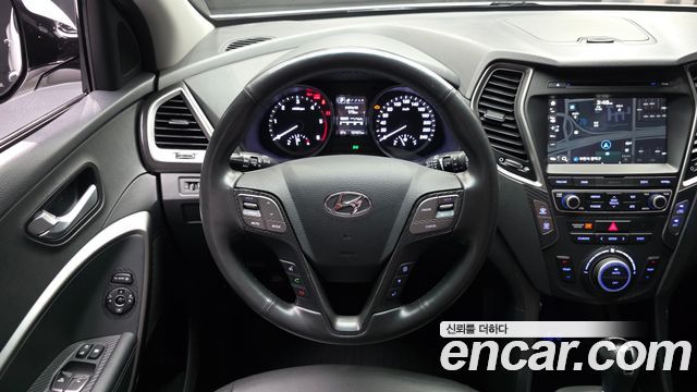 Hyundai Santafe 2016 — photo 19