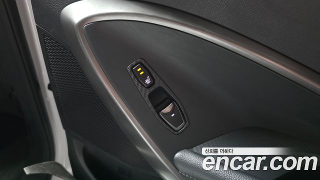 Hyundai Santafe 2016 — photo 25