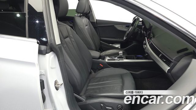 Audi A5 2021 — photo 17