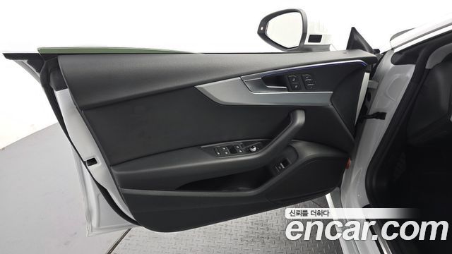 Audi A5 2021 — photo 14