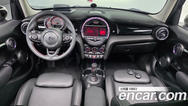 Mini Cooper 2020 — photo 10