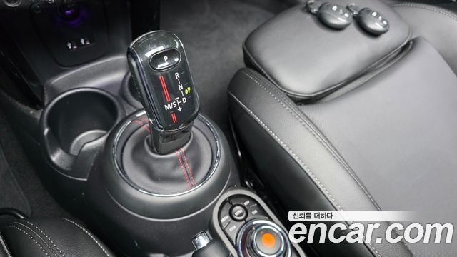 Mini Cooper 2020 — photo 12