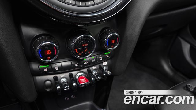 Mini Cooper 2020 — photo 22