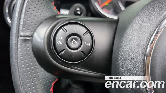 Mini Cooper 2020 — photo 25