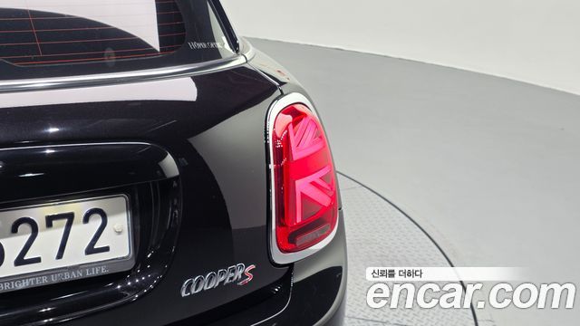 Mini Cooper 2020 — photo 9