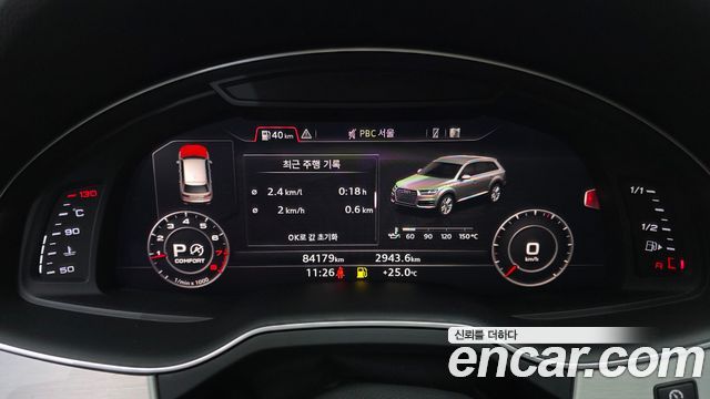 Audi Q7 2019 — photo 11