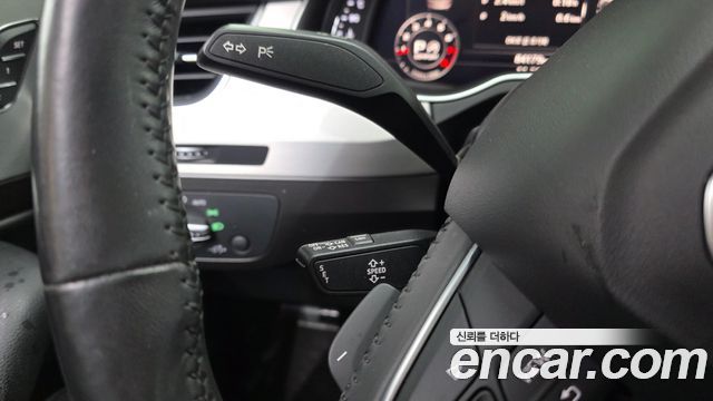 Audi Q7 2019 — photo 36