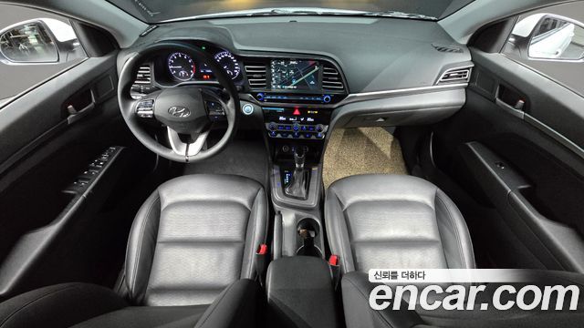 Hyundai AVANTE 2020 — photo 10