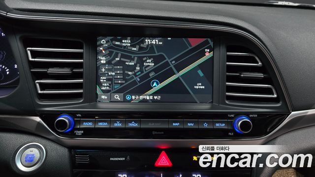 Hyundai AVANTE 2020 — photo 21