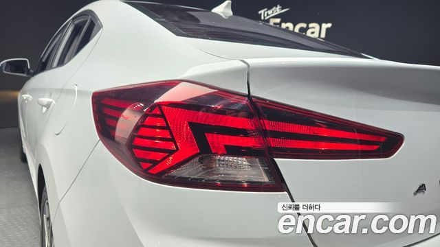 Hyundai AVANTE 2020 — photo 9