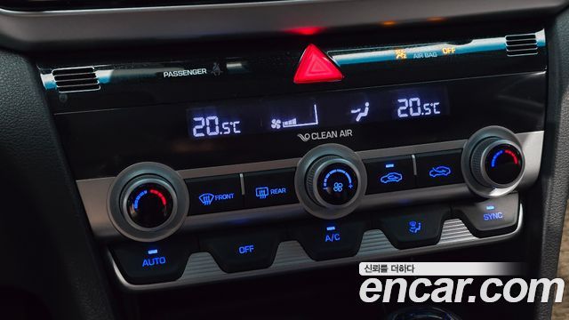 Hyundai AVANTE 2020 — photo 30