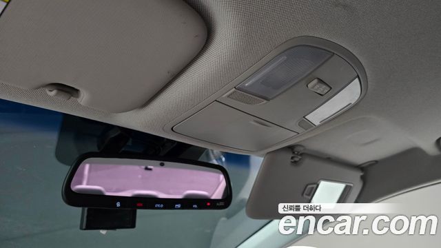Hyundai AVANTE 2020 — photo 31