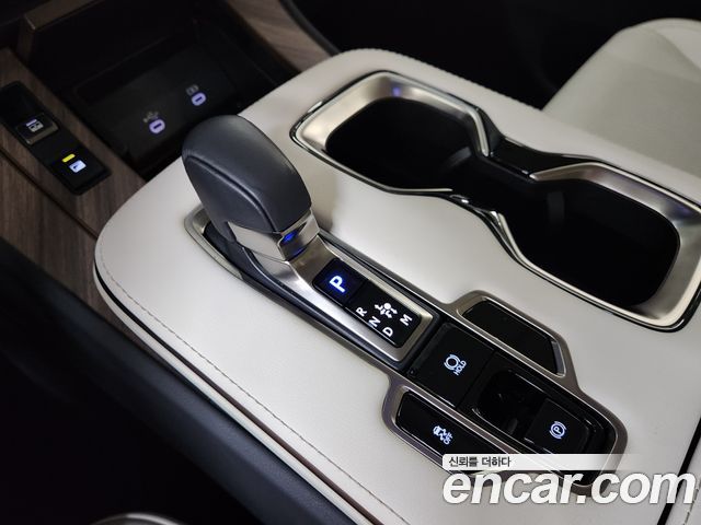 Lexus LM 2025 — photo 11