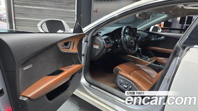 Audi A7 2016 — photo 10