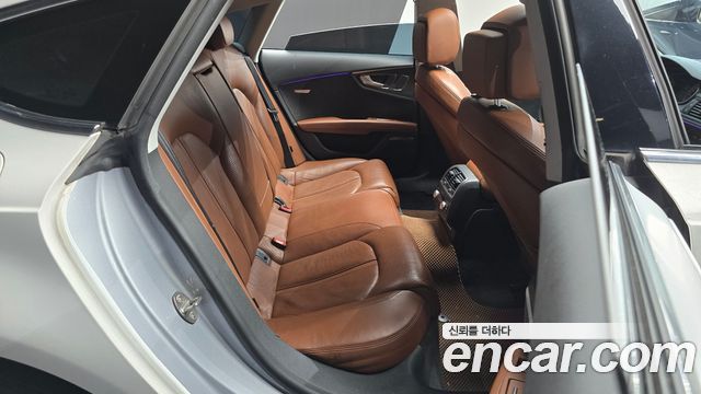Audi A7 2016 — photo 11