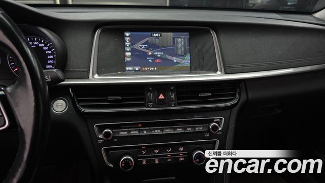 Kia K5 2019 — photo 14
