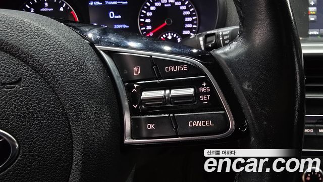 Kia K5 2019 — photo 18