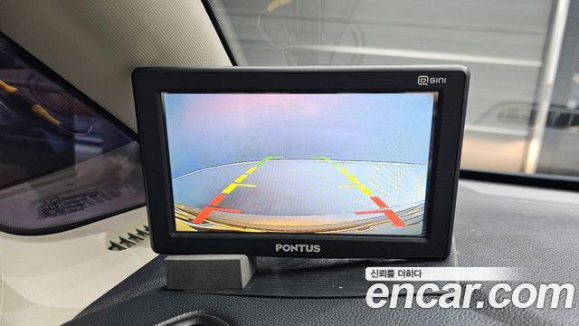 Kia Carens 2015 — photo 14