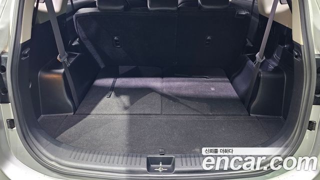 Kia Carens 2015 — photo 18