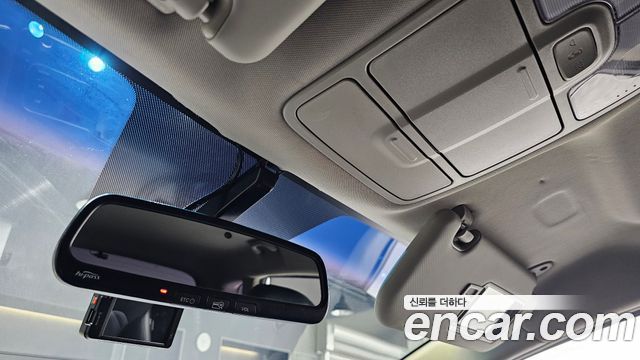 Kia Carens 2015 — photo 20