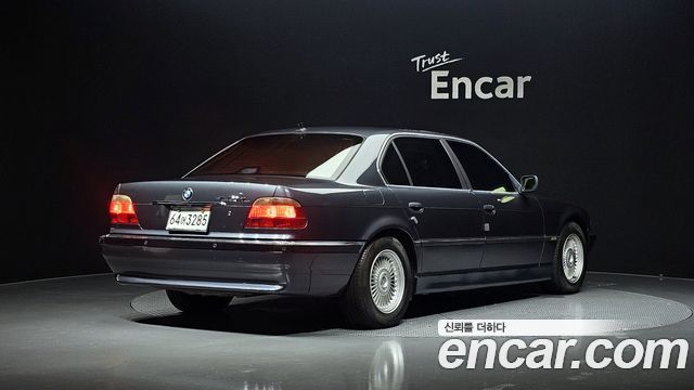 BMW 7-Series 2001 — photo 2
