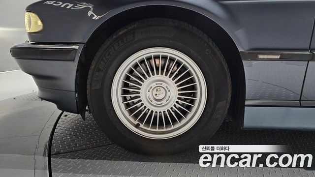 BMW 7-Series 2001 — photo 5