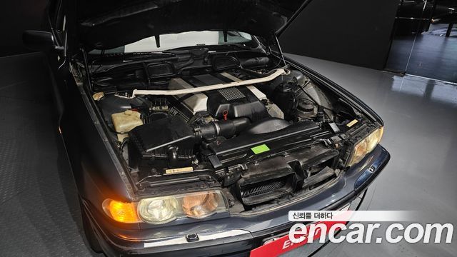 BMW 7-Series 2001 — photo 6