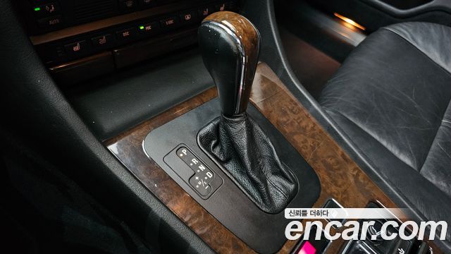 BMW 7-Series 2001 — photo 12