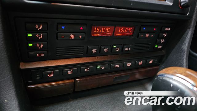 BMW 7-Series 2001 — photo 22